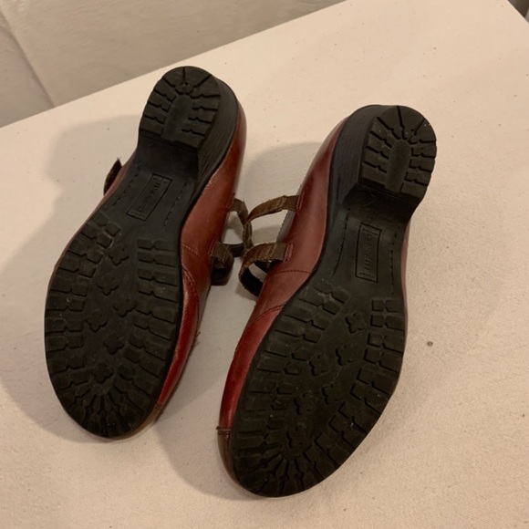 Heels - Picture 4 of 5